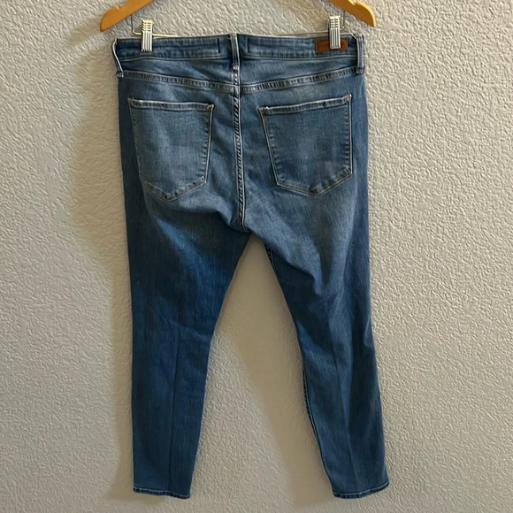 Abercrombie & Fitch Harper Super Skinny Jeans Mid-rise Distressed Size 32/14R - Picture 5 of 7